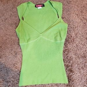 Sleeveless sweater top